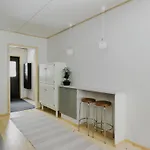 Upea Miljoeoe Saimaalla, Tilava Talo Ja Saunamoekki Joensuu