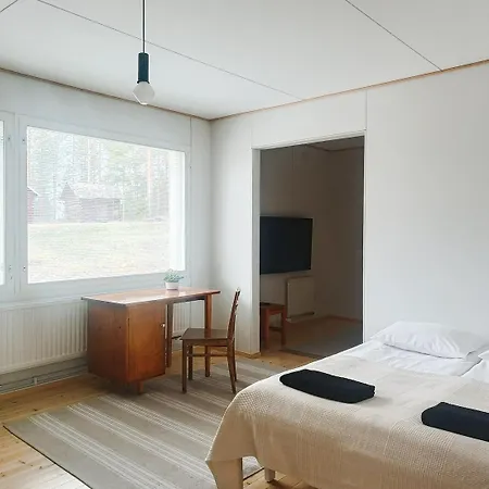 Upea Miljoeoe Saimaalla, Tilava Talo Ja Saunamoekki * Joensuu