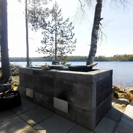 Villa Upea Miljoeoe Saimaalla, Tilava Talo Ja Saunamoekki *