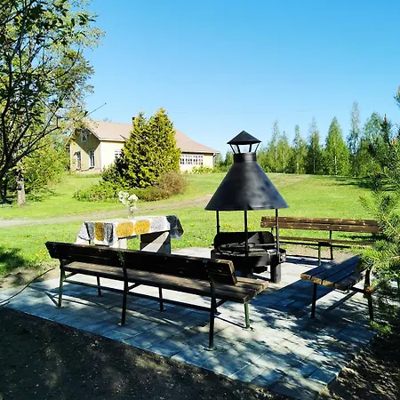 Upea Miljoeoe Saimaalla, Tilava Talo Ja Saunamoekki Joensuu