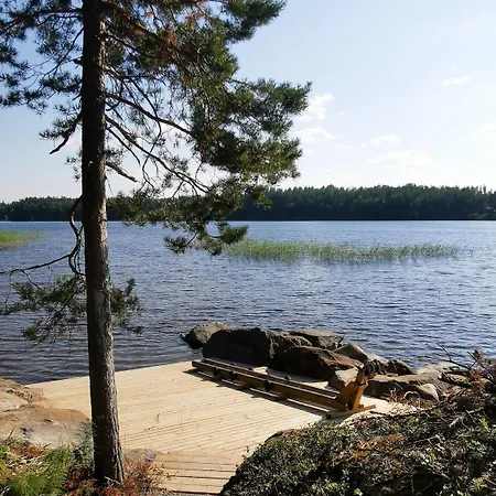 Villa Upea Miljoeoe Saimaalla, Tilava Talo Ja Saunamoekki Joensuu