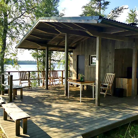 Villa Upea Miljoeoe Saimaalla, Tilava Talo Ja Saunamoekki