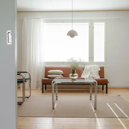 Upea Miljoeoe Saimaalla, Tilava Talo Ja Saunamoekki Villa