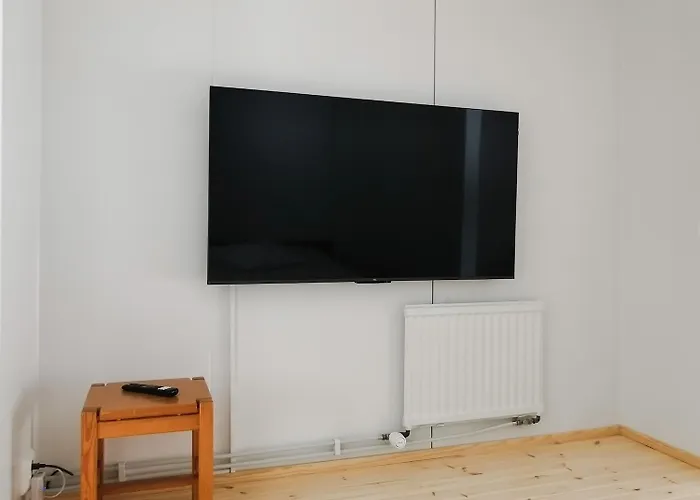 Upea Miljoeoe Saimaalla, Tilava Talo Ja Saunamoekki * Йоэнсуу