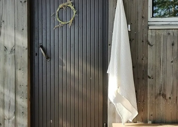 Upea Miljoeoe Saimaalla, Tilava Talo Ja Saunamoekki Вилла Йоэнсуу