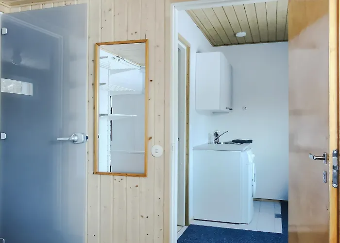 Upea Miljoeoe Saimaalla, Tilava Talo Ja Saunamoekki Вилла